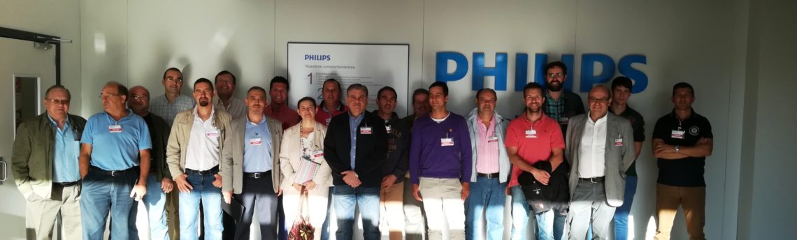 Apremie visita las instalaciones de la fábrica Philips Lighting en Valladolid